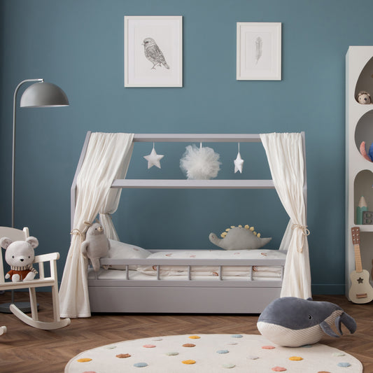 Kids Bed with blinds